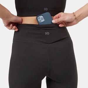 Tentree Black High-Waisted Leggings with Pocket
